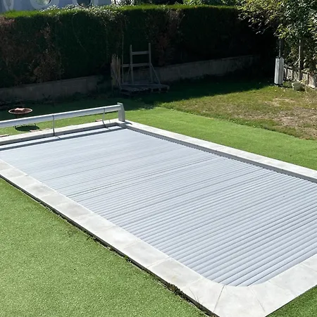 Piscine, Jardin Et Tranquillite Hotel